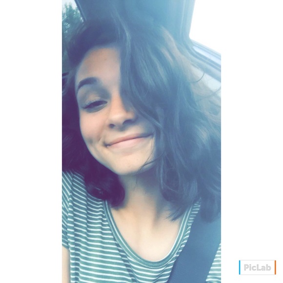 Meet your Posher, Makaela - Picture 1 of 1